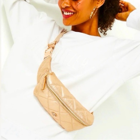 ✨💛 Lilly Pulitzer Quilted Leather Kenton Belt Sling Shoulder Bag Metallic Gold💛✨ - Picture 2 of 13